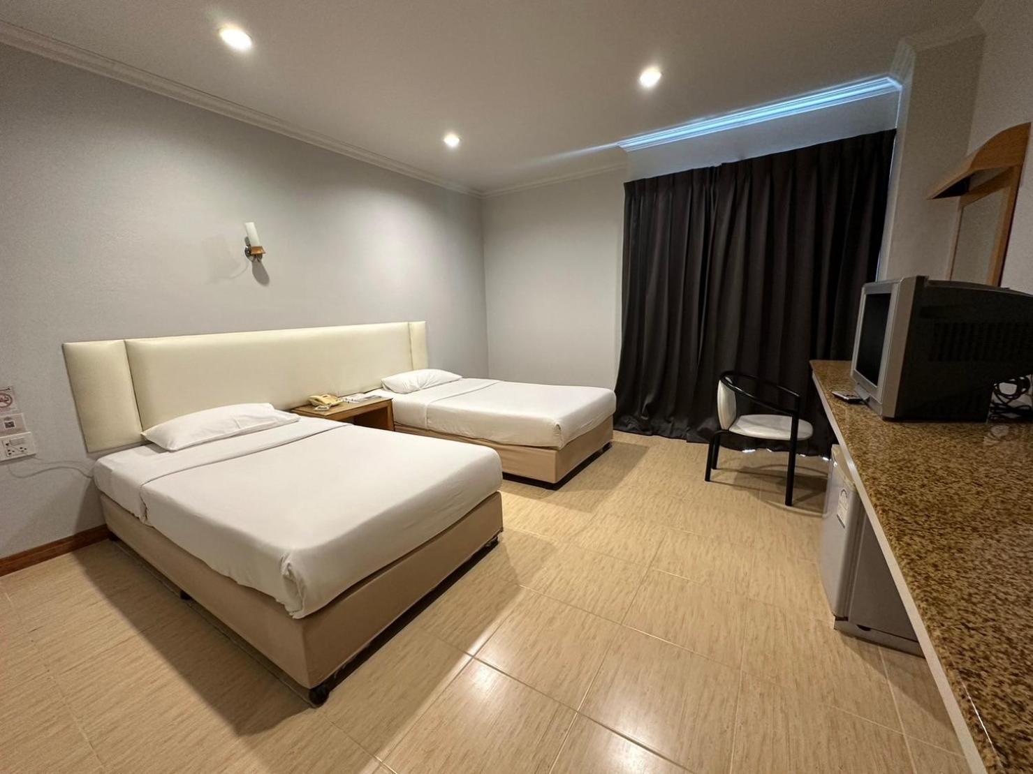Rattana View Hotel Phitszanulok Kültér fotó