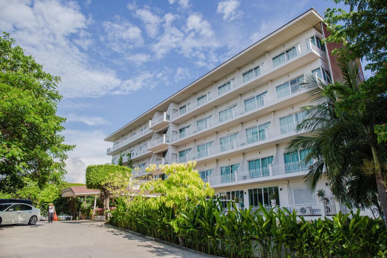 Rattana View Hotel Phitszanulok Kültér fotó